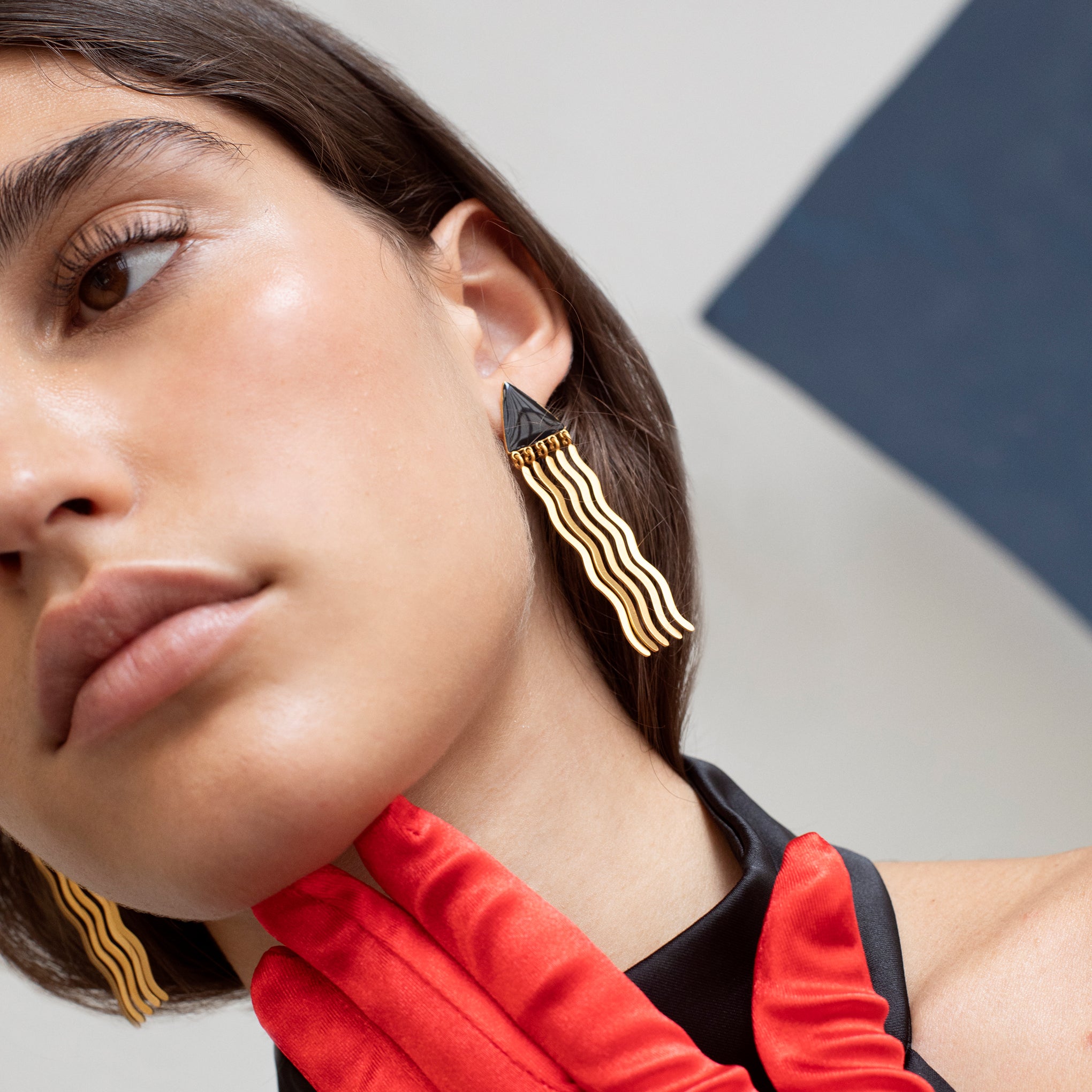 Joan Miró Gold-Plated Triangle Waves Earrings - Image 6