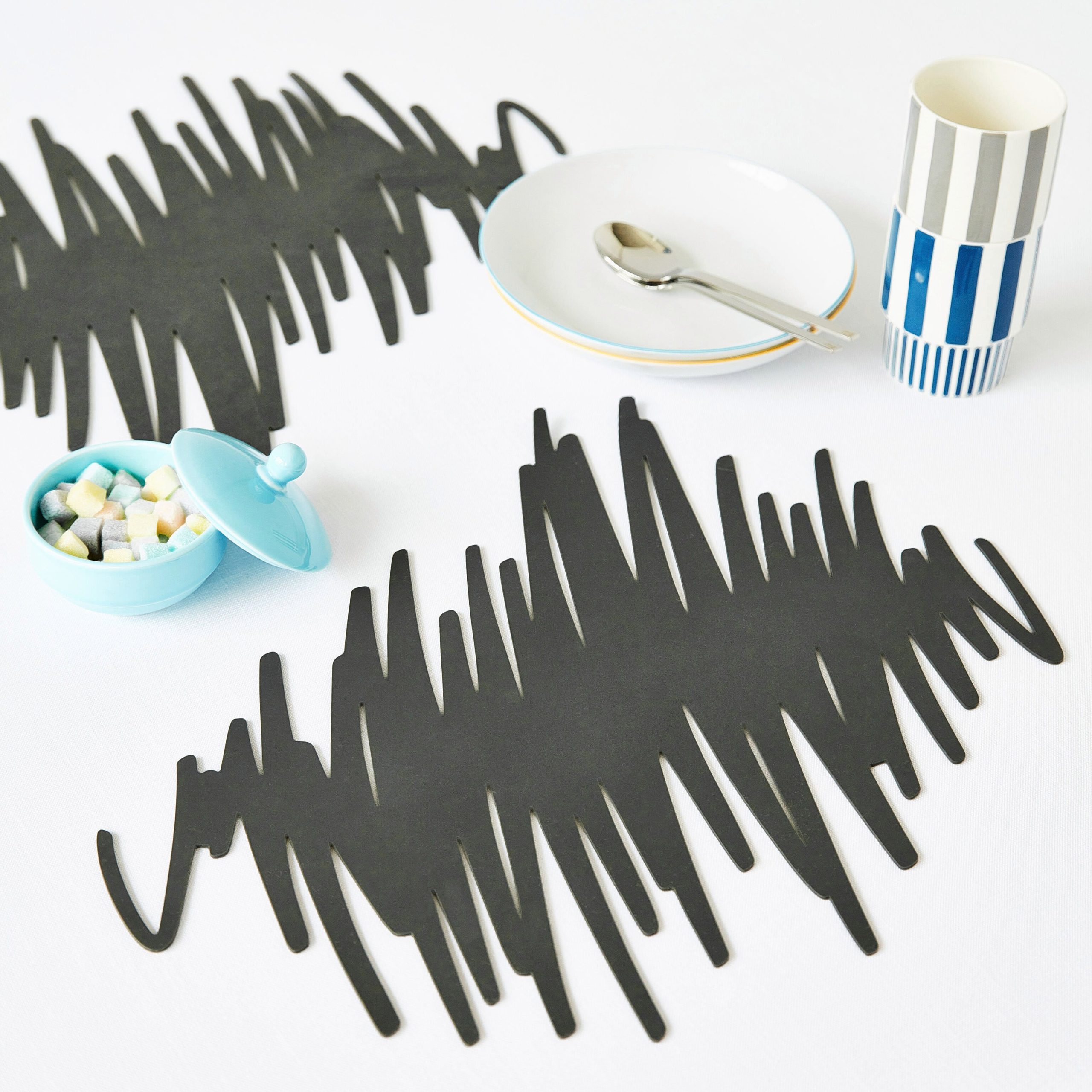 Doodle Placemat - Black Scratch - Image 3