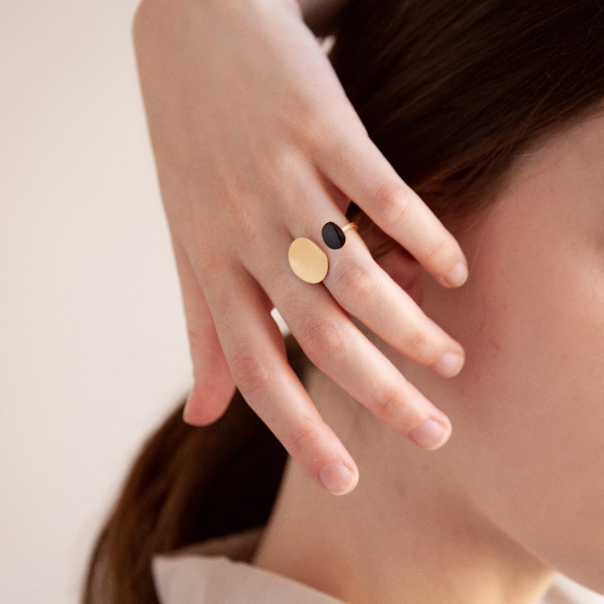 Joan Miró Gold-Plated Dots Cuff Ring - Image 2