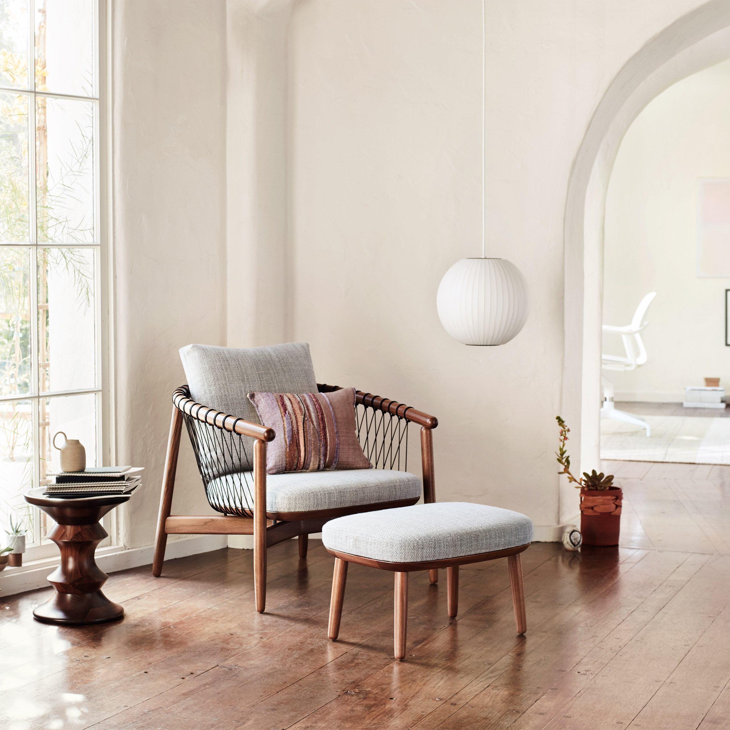 Nelson™ Crisscross Ball Bubble Pendant from Herman Miller - Image 3