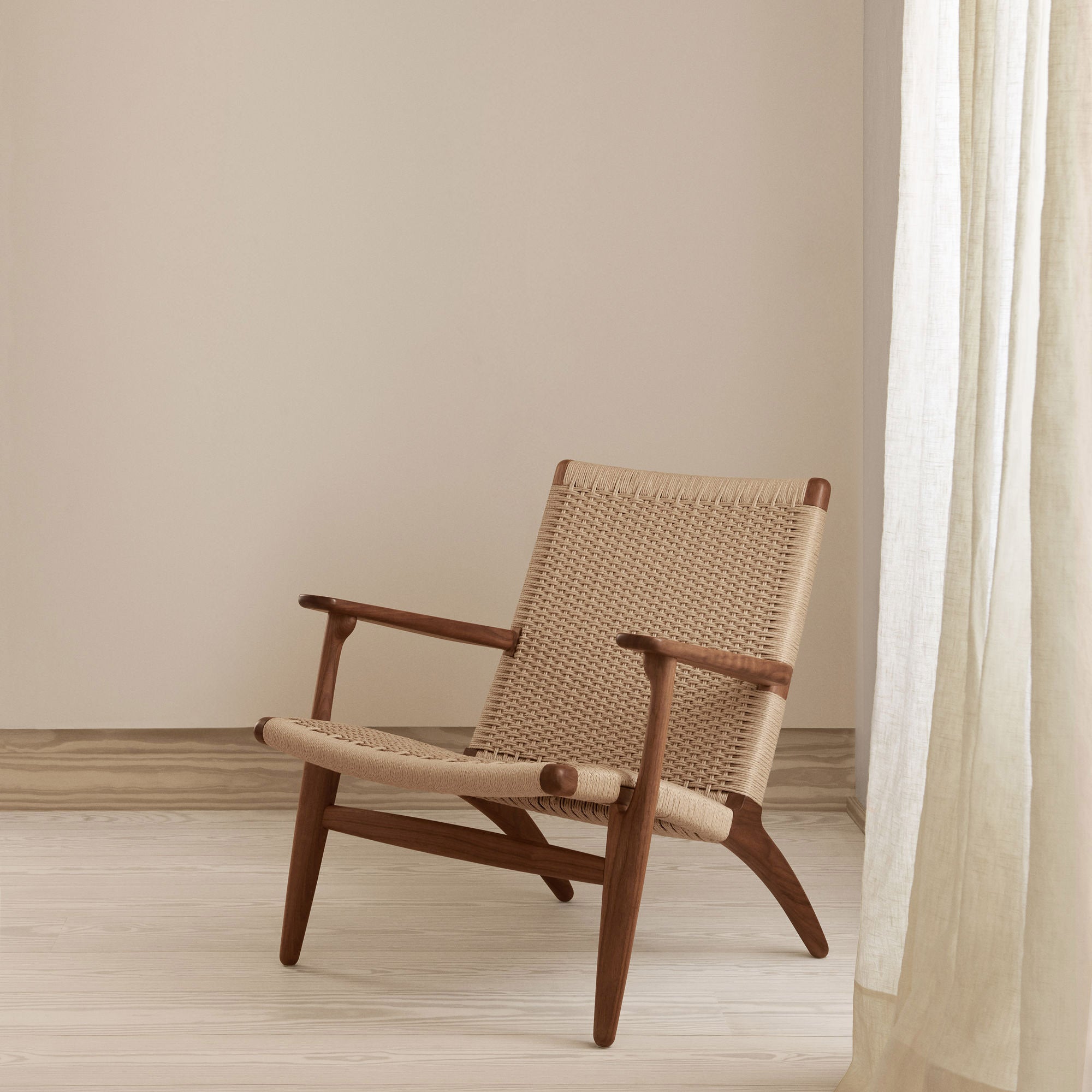 CH25 Lounge Chair - Oak Oil - Image 2