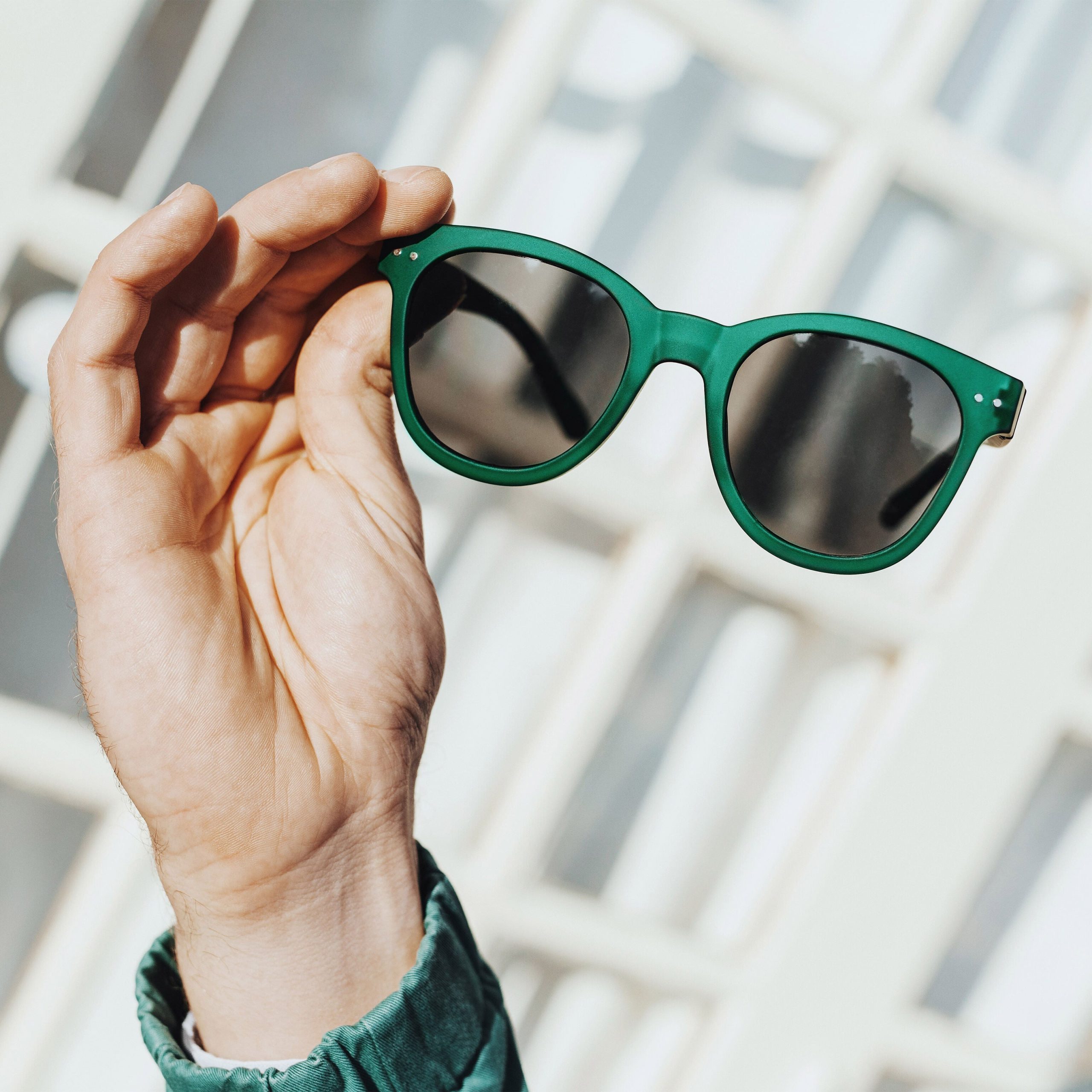 IZIPIZI Round Sunglasses #M - Green Crystal - Image 5