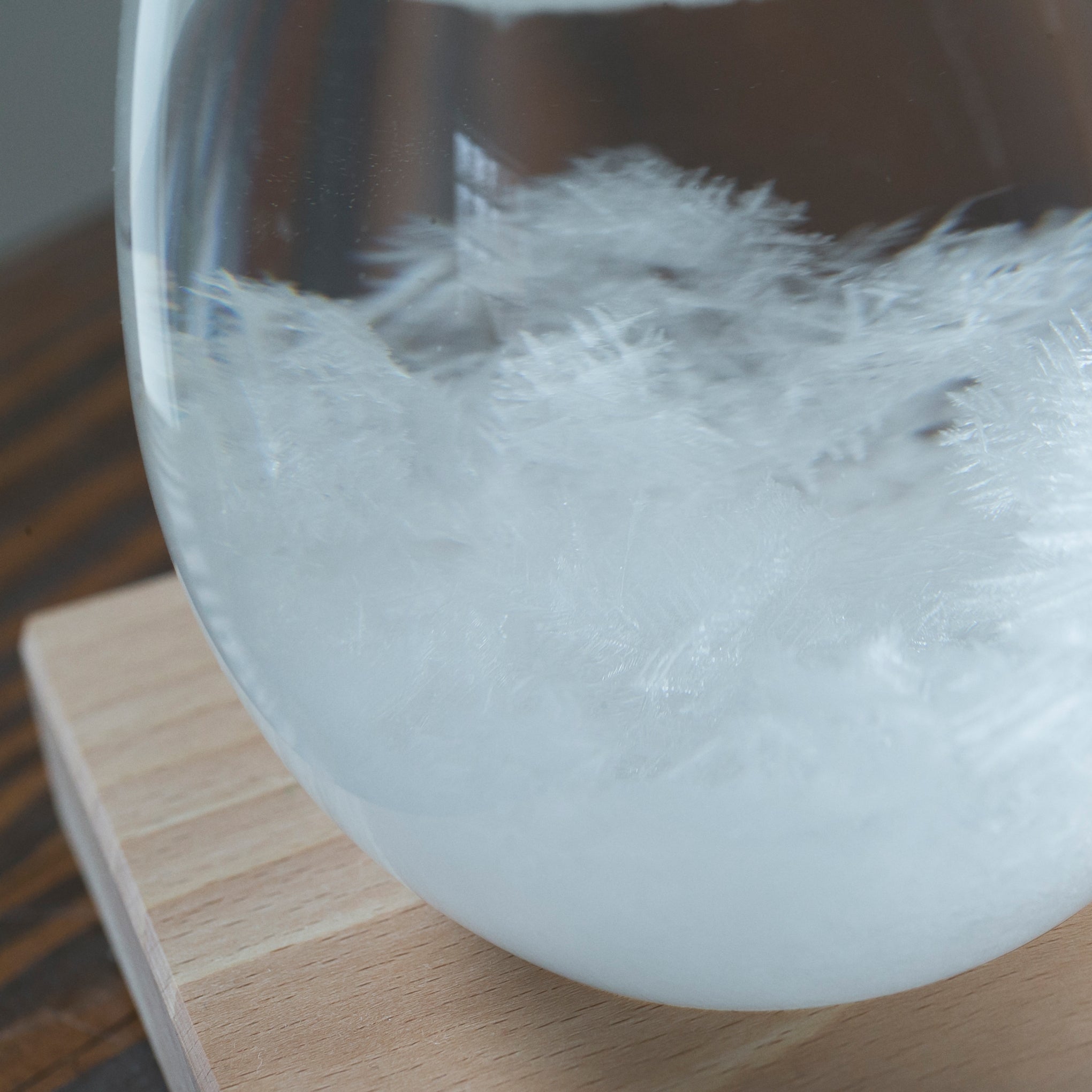 Tempo Drop Storm Glass Weather Forecaster - Image 3