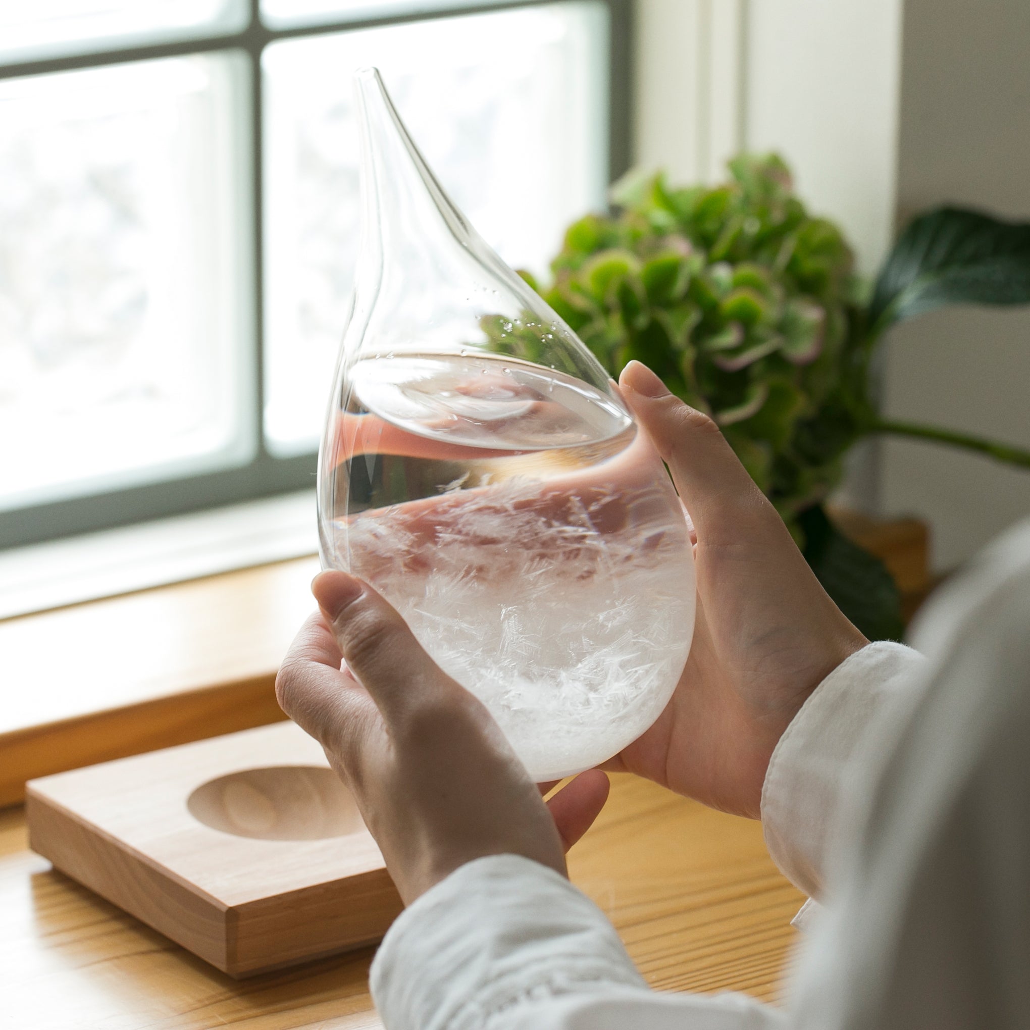 Tempo Drop Storm Glass Weather Forecaster - Image 4